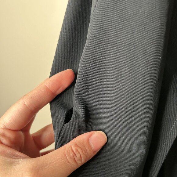 Everlane Black GoWeave Japanese Essential Wrap Midi Dress Women's Size 8 - Picture 3 of 8